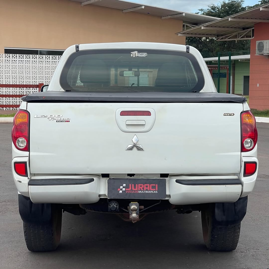 MITSUBISHI L200 TRITON HPE 4x4 3.2 2014 2015