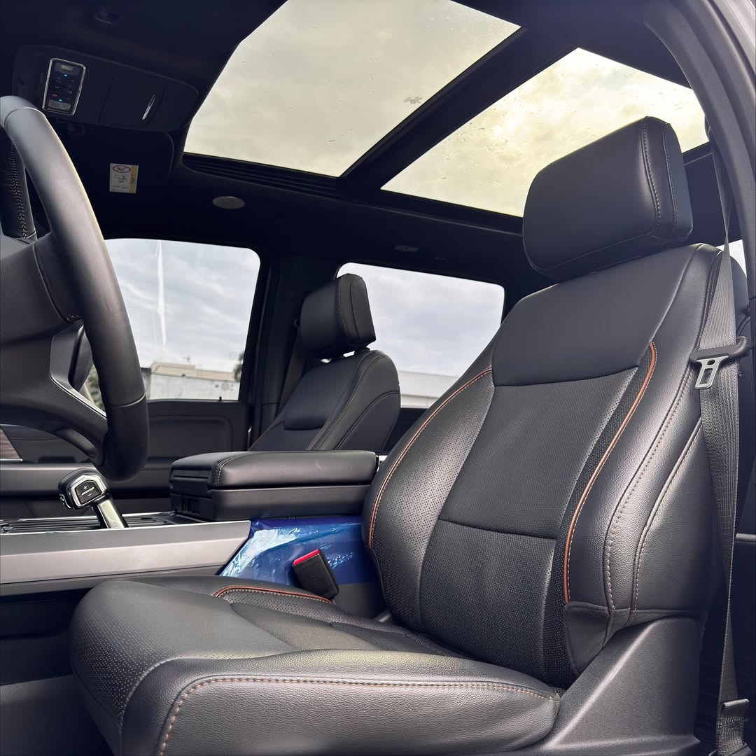 FORD F-150 LARIAT 5.0 V8 4x4 AUTOMÁTICA 2024 2024