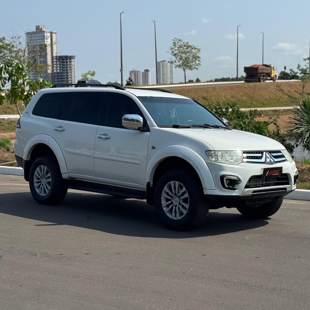 MITSUBISHI PAJERO DAKAR 4x4 DIESEL AUTOMÁTICA 2015 2016