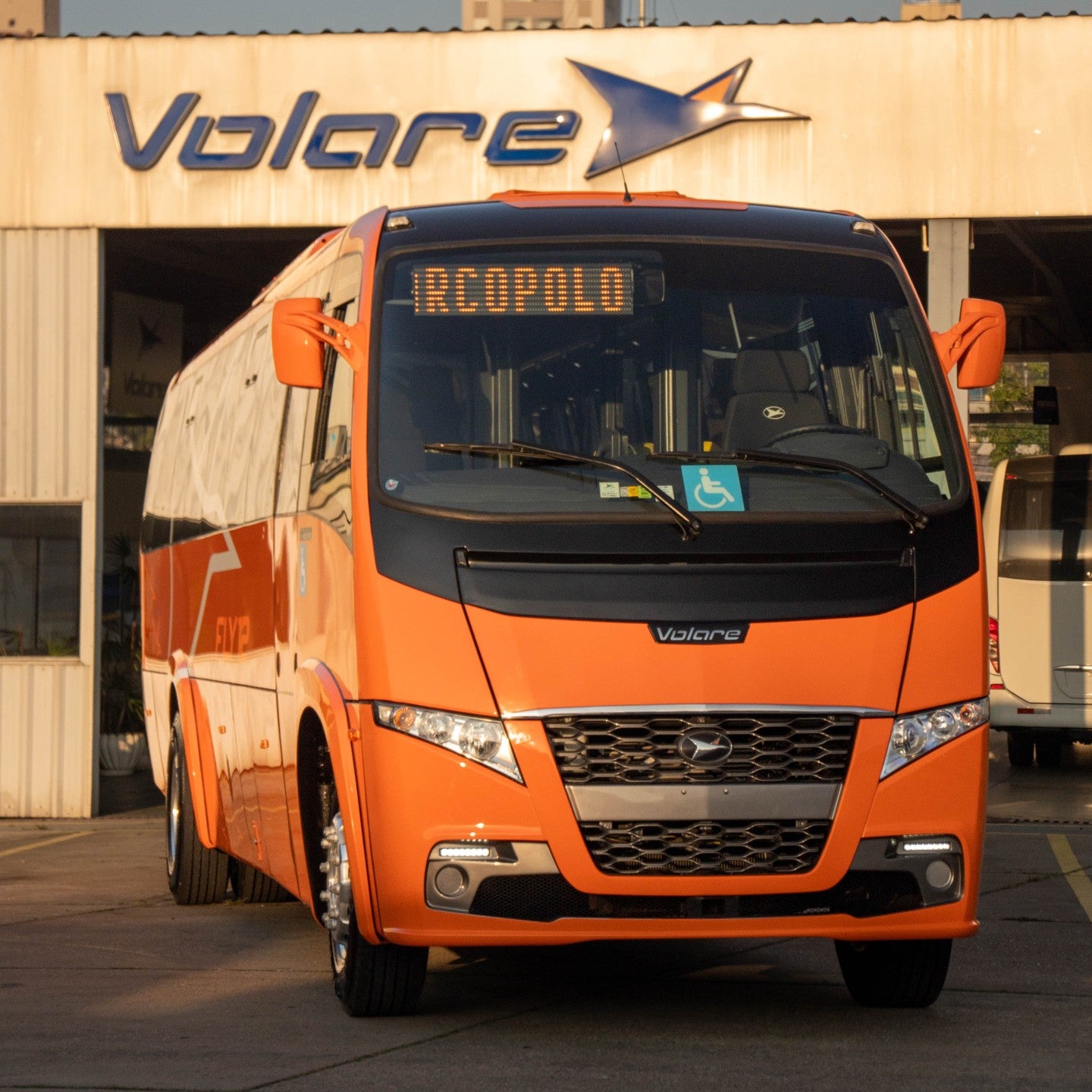 ÔNIBUS VOLARE FLY 12 FRETAMENTO 47 LUGARES 2025 2025