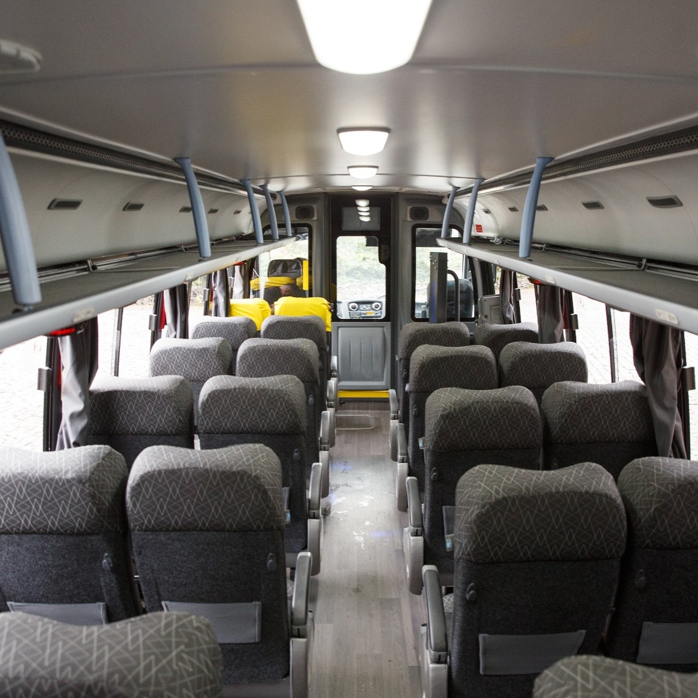 ÔNIBUS VOLARE ATTACK 9 31+2 LUGARES 2025 2025